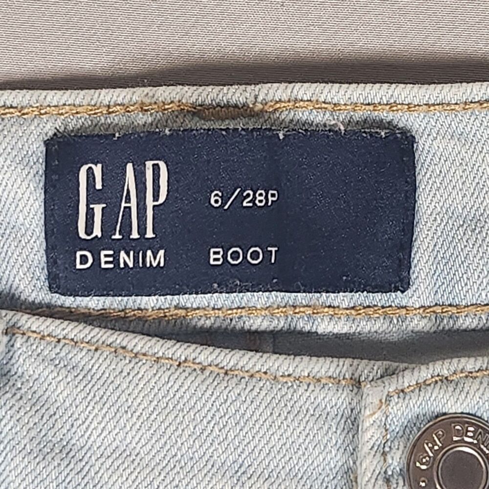 GAP Denim Bootcut Jeans Womens 6 Petite 28x28 Light Wash Raw Hem Stretch - Picture 9 of 10